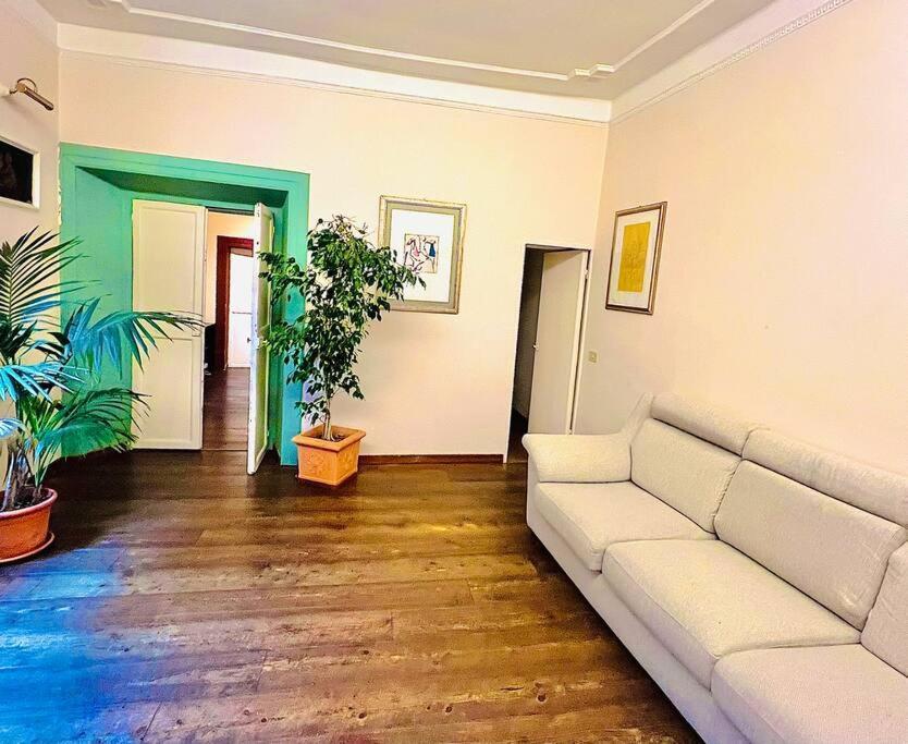 La Fornarina Apartment Rome Exterior photo